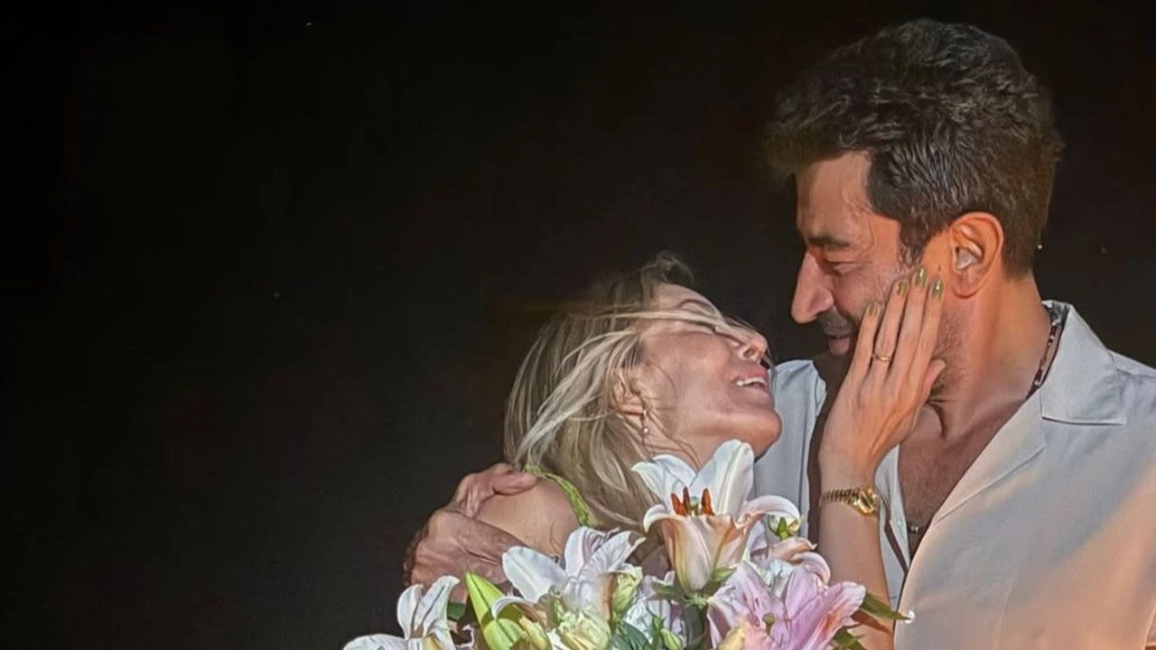 Sinem Kobal 39 Yaşını Eşi Kenan İmirzalıoğlu ve Dostlarıyla Kutladı